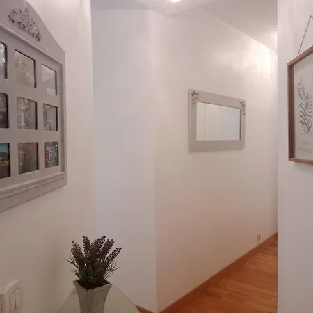 Le Pavillon De Flore